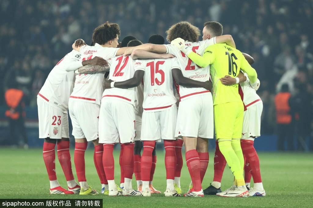 巴黎圣日耳曼，欧冠抽签之前：巴塞罗那还是切尔西？